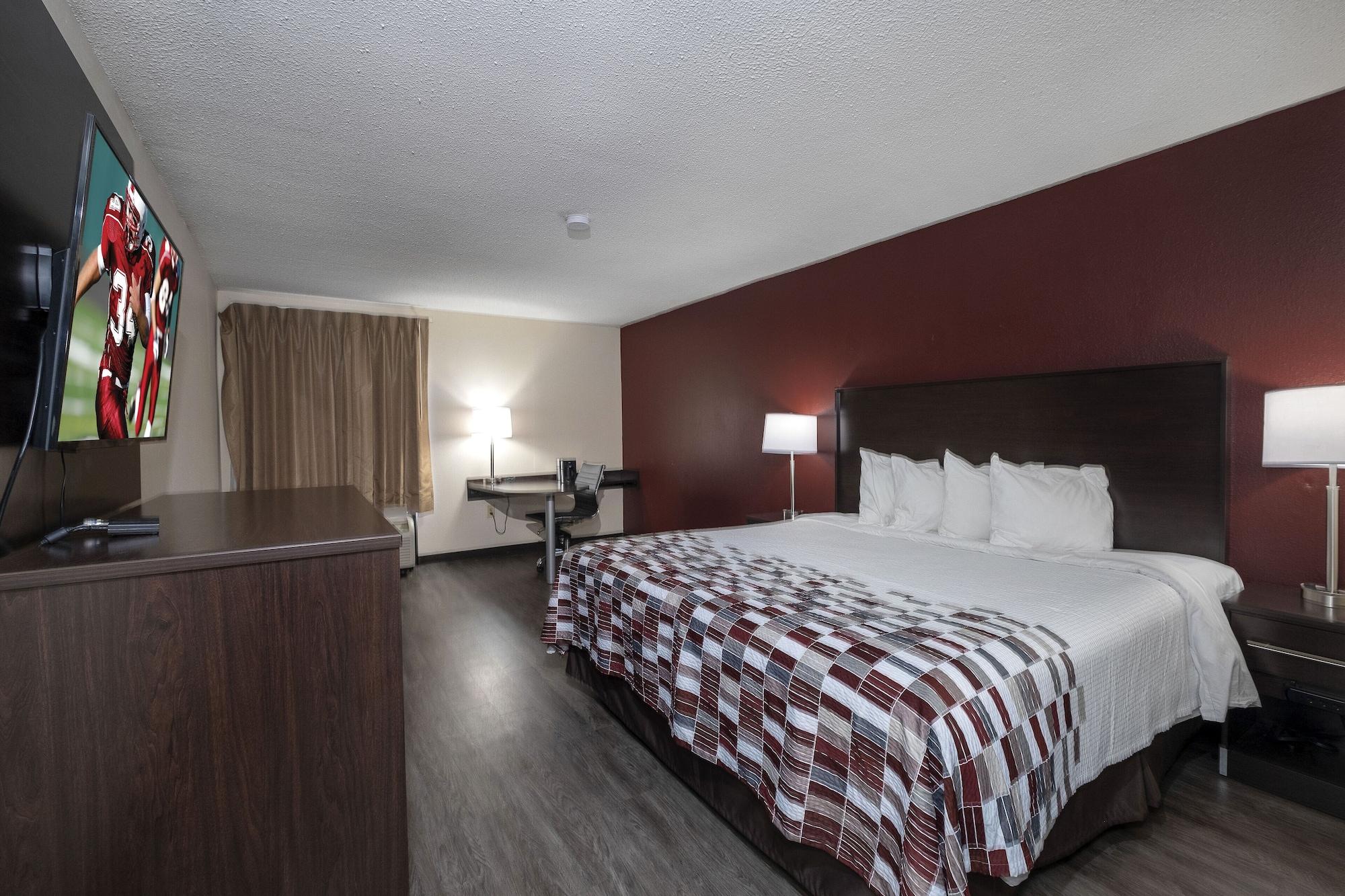 Red Roof Inn Prattville Exterior photo