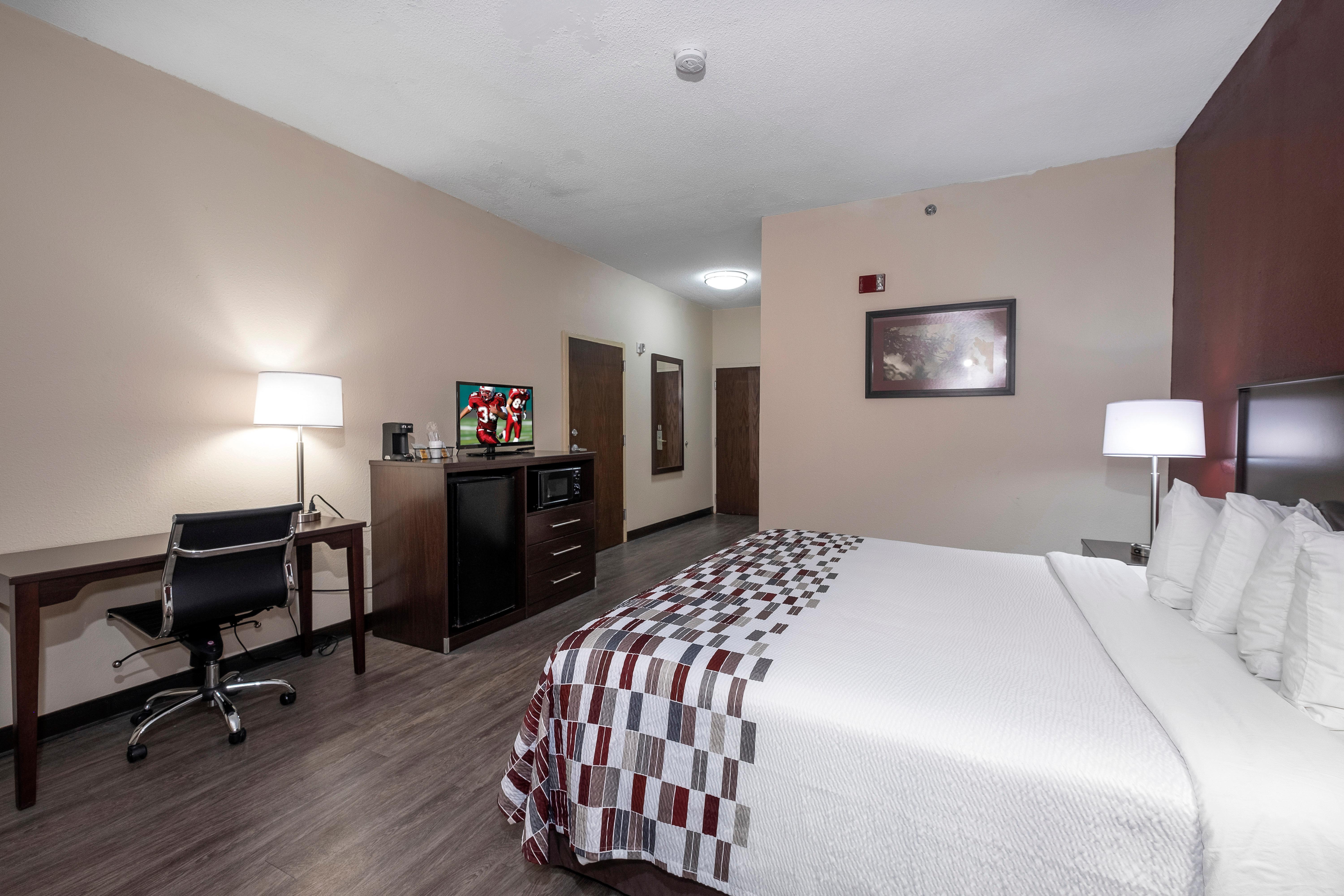 Red Roof Inn Prattville Exterior photo