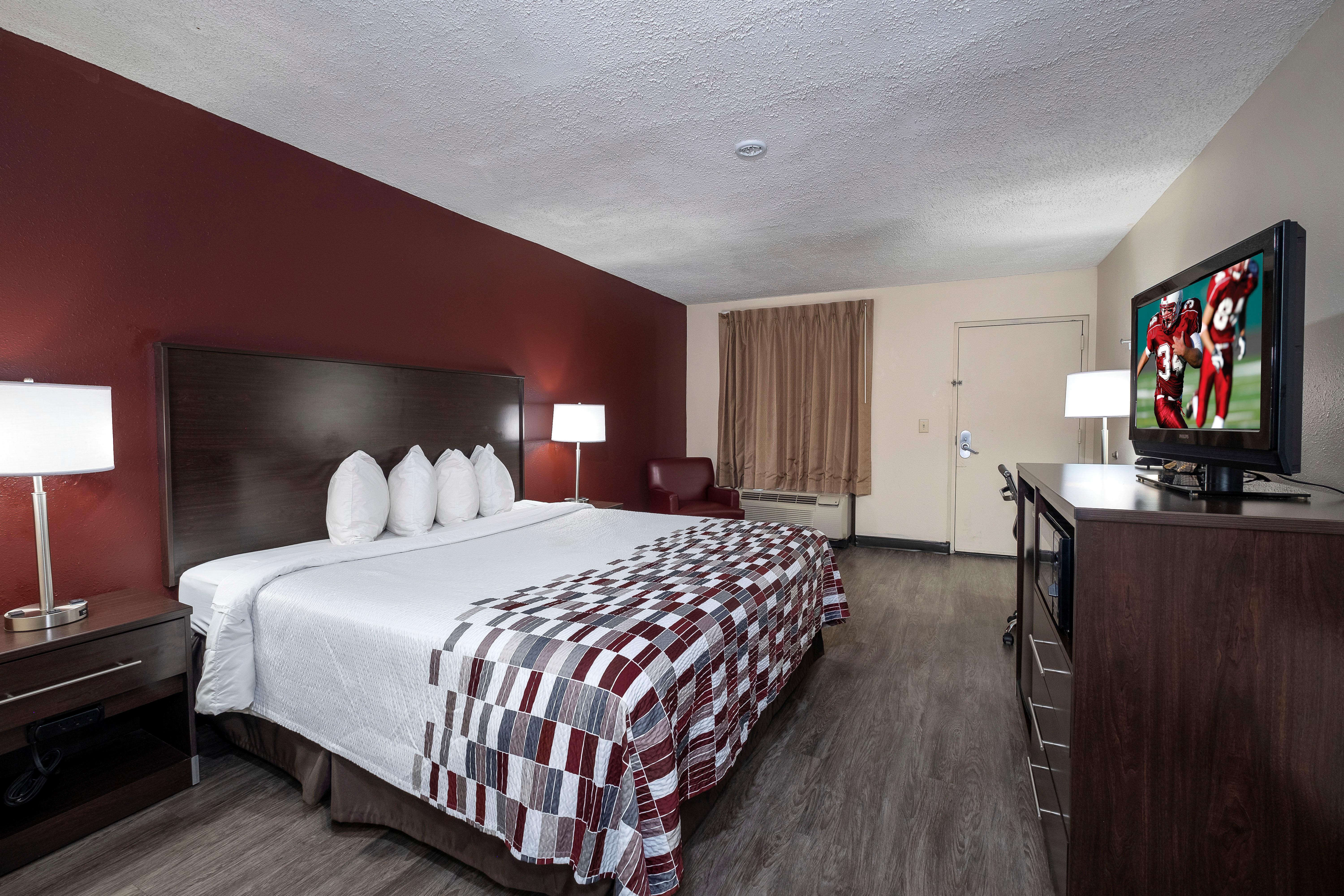 Red Roof Inn Prattville Exterior photo