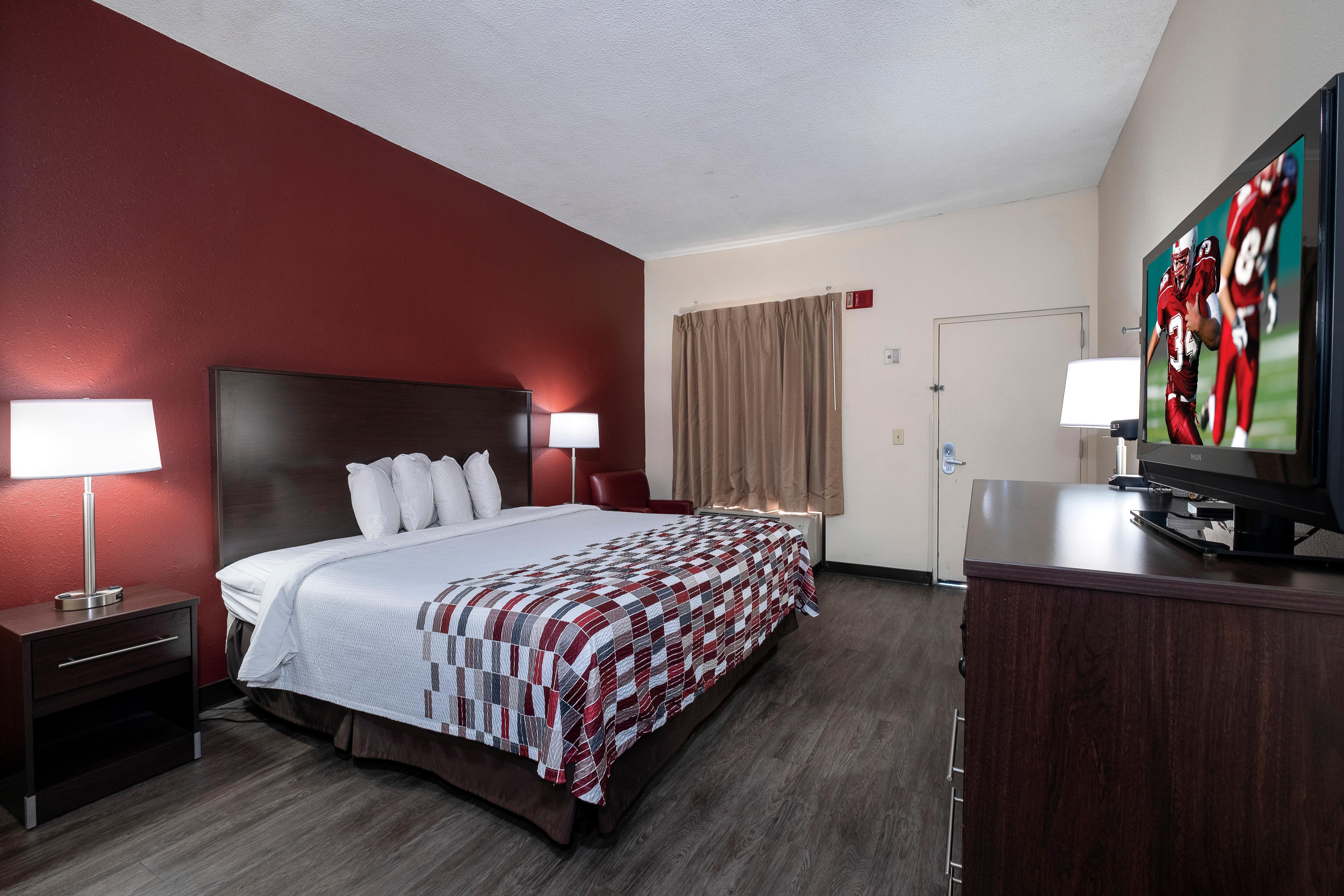 Red Roof Inn Prattville Exterior photo