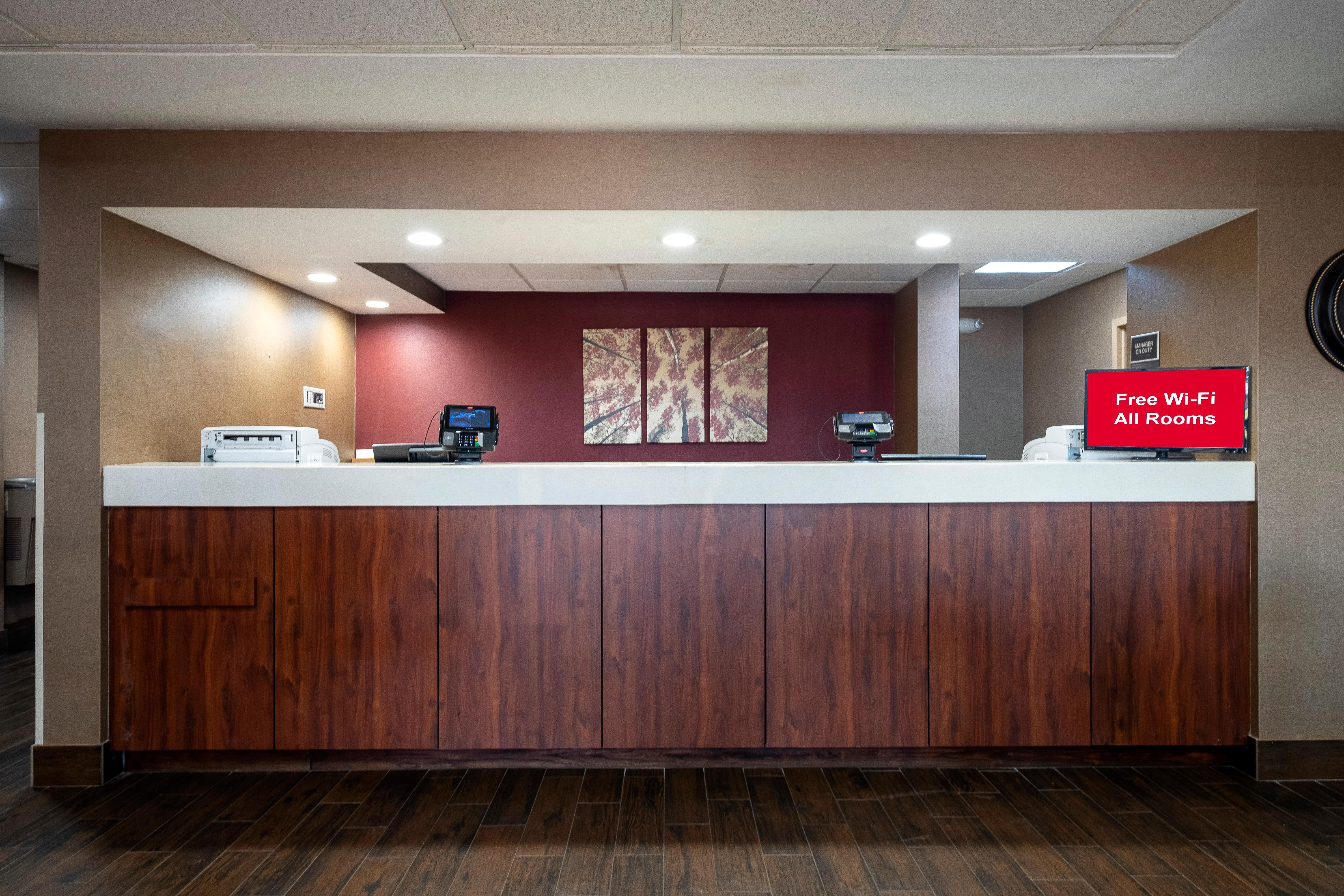 Red Roof Inn Prattville Exterior photo