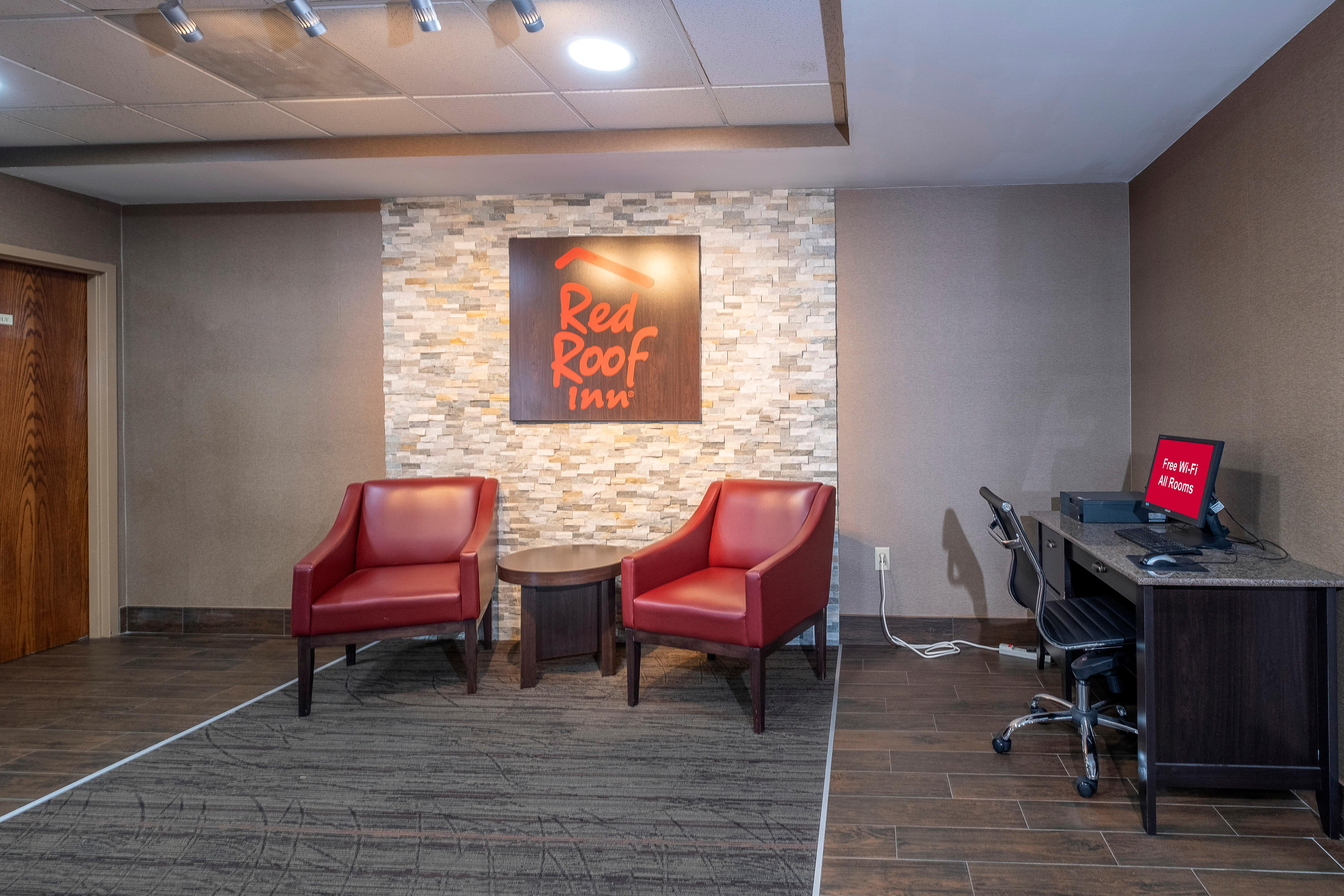 Red Roof Inn Prattville Exterior photo